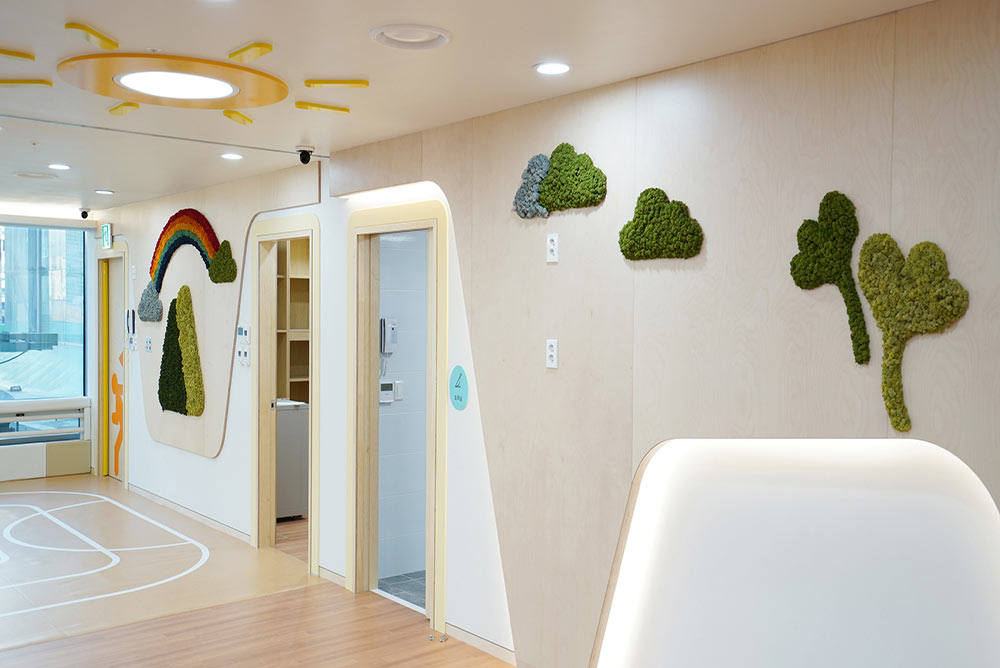 Scandia Moss Project 05 | Scandia Moss wall greening design and construction - POSCO Daycare Center custom panel and Sculpture, logo design