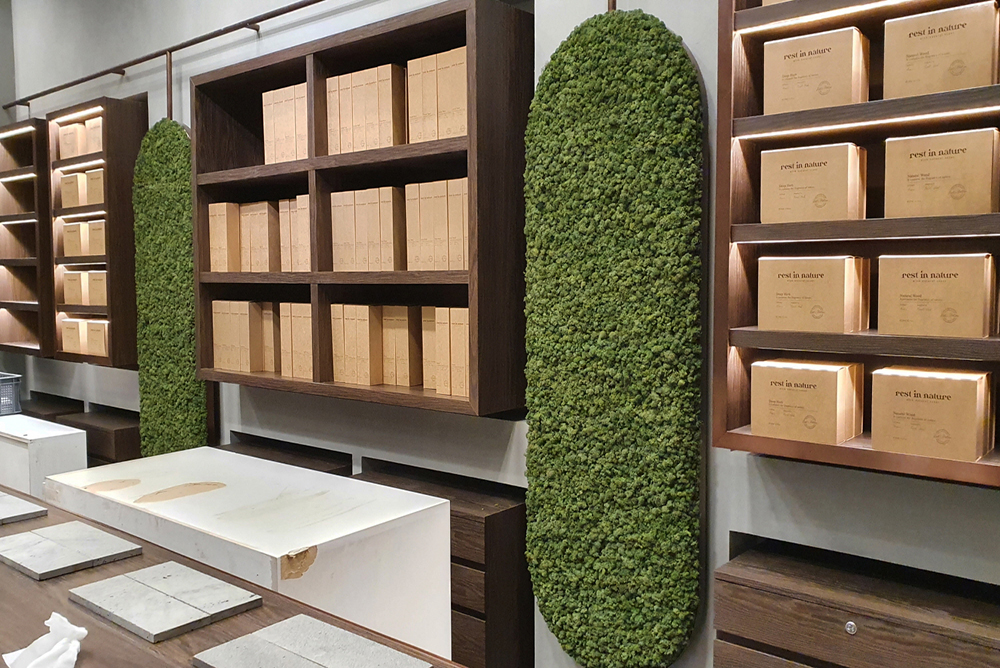 Scandia Moss Project 03 | The moment you encounter nature, “Rest in Nature” store Mosswall construction case custom made and custom construction