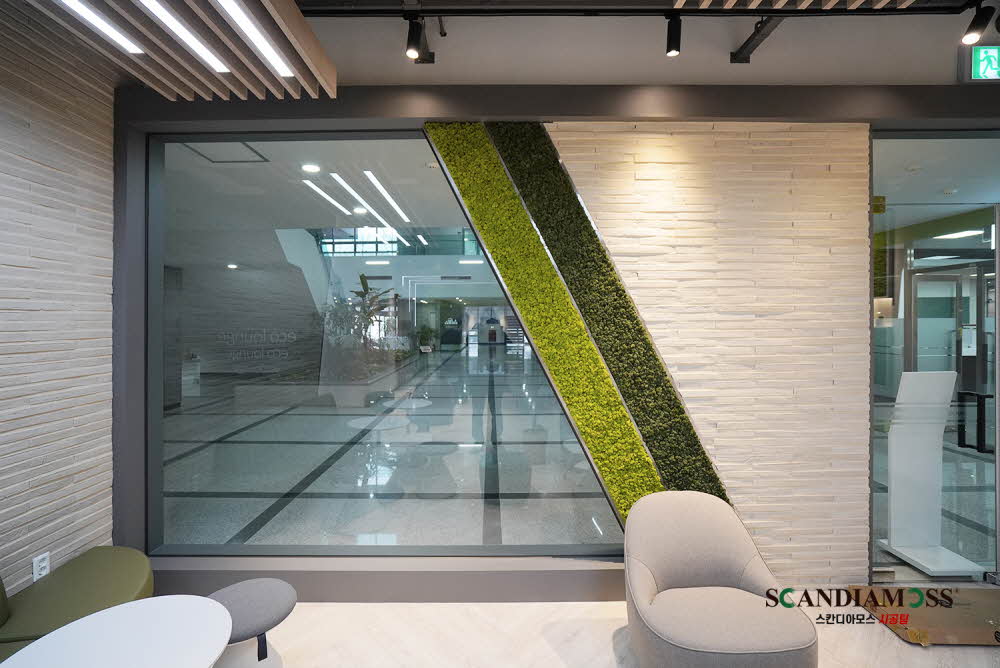 Scandia Moss Project 05 | Scandia Moss, a green interior plant wall that requires no maintenance - Korea Institute of Energy Research custom panel and indoor interior