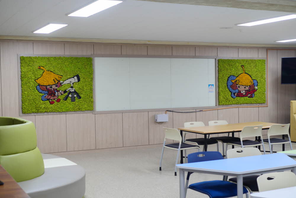 Scandia Moss School Character Design - Busan Hyehwa Girls' High School Science Room