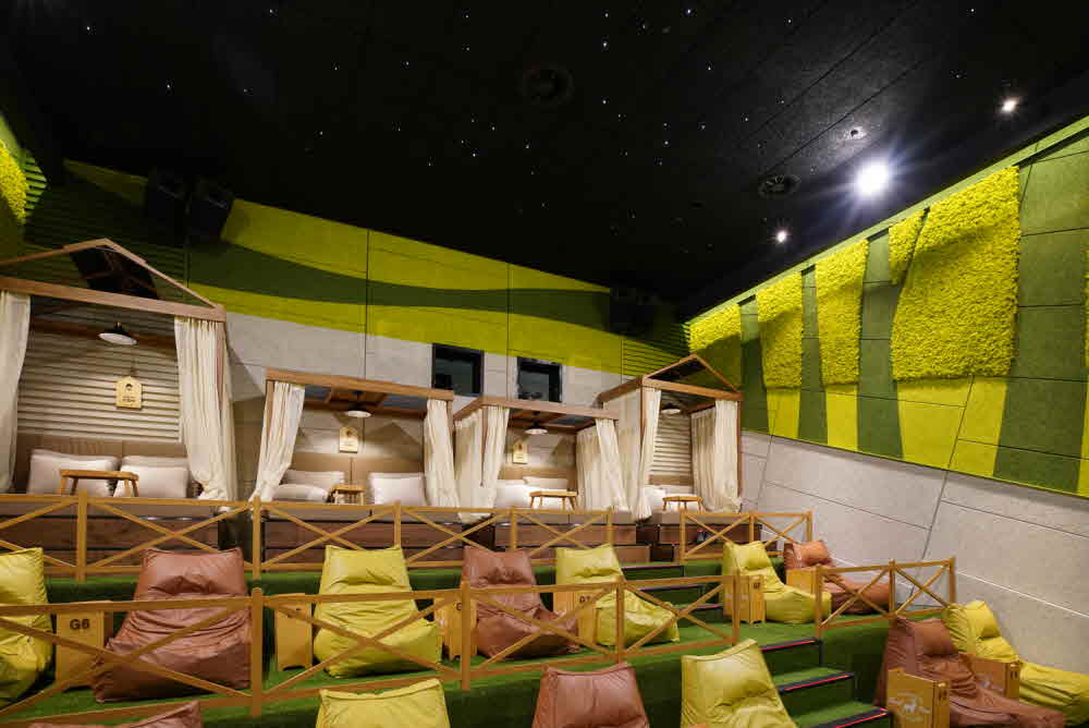 Scandia Moss Project 02 | Movie theater interior decorated with green terrier Scandiamoss-CGV Cheonan Cine & Foret theater custom made and custom construction