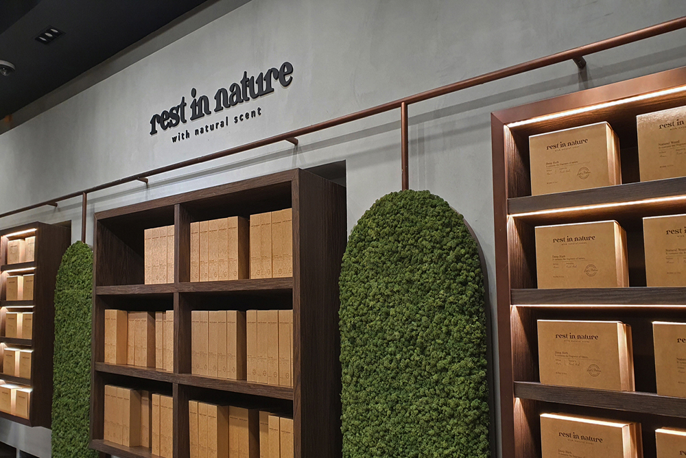 Scandia Moss Project 02 | The moment you encounter nature, “Rest in Nature” store Mosswall construction case custom made and custom construction