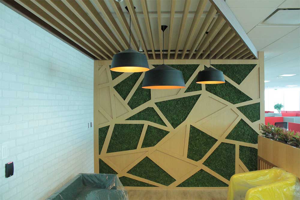 스칸디아모스 프로젝트 03 | 자연을 담은 벽면 모스 아트월 시공-구글코리아 코르크 패널 및 커스텀 제작